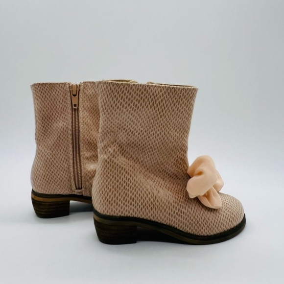 JOYFOLIE TODDLER BLUSH COLORED WREN BOOTIES WITH SIDE ZIPPER SIZE 5 - Picture 4 of 13